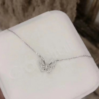 Open-outline butterfly necklace